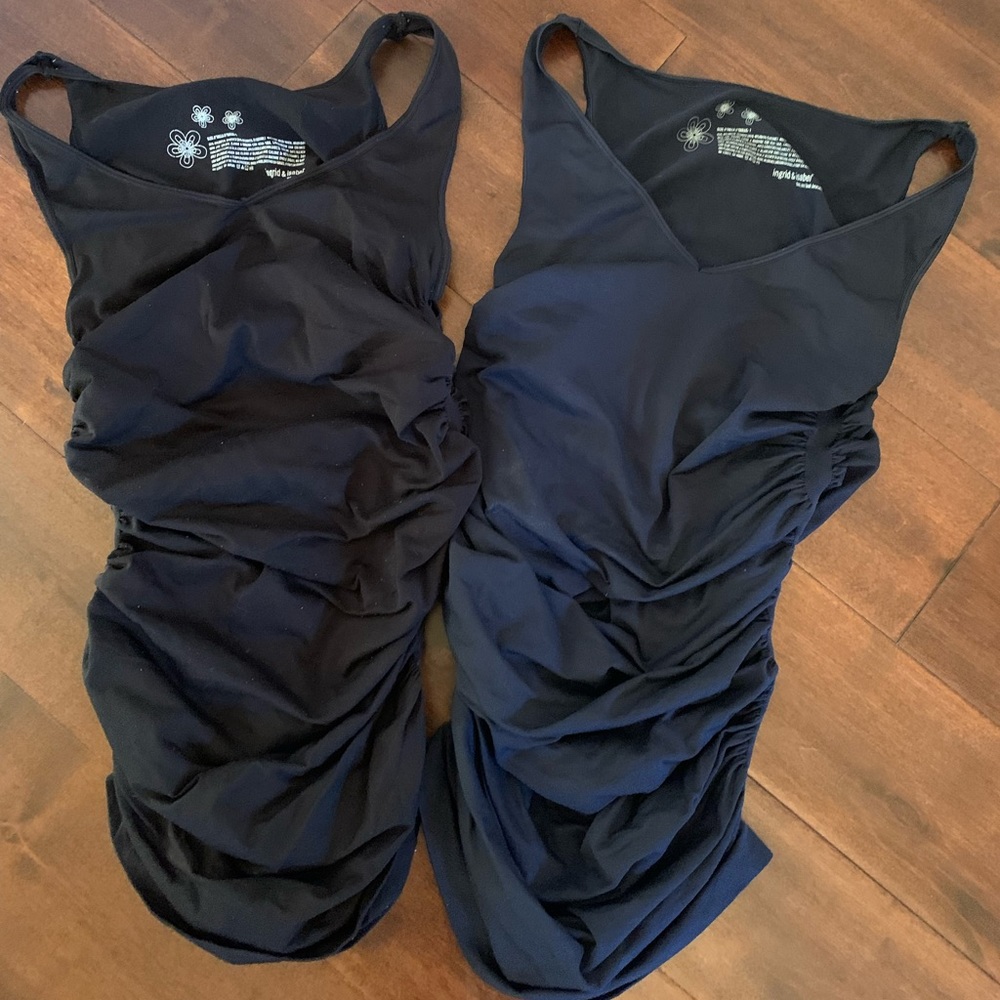 Ingrid & Isabel black and navy seemless tops